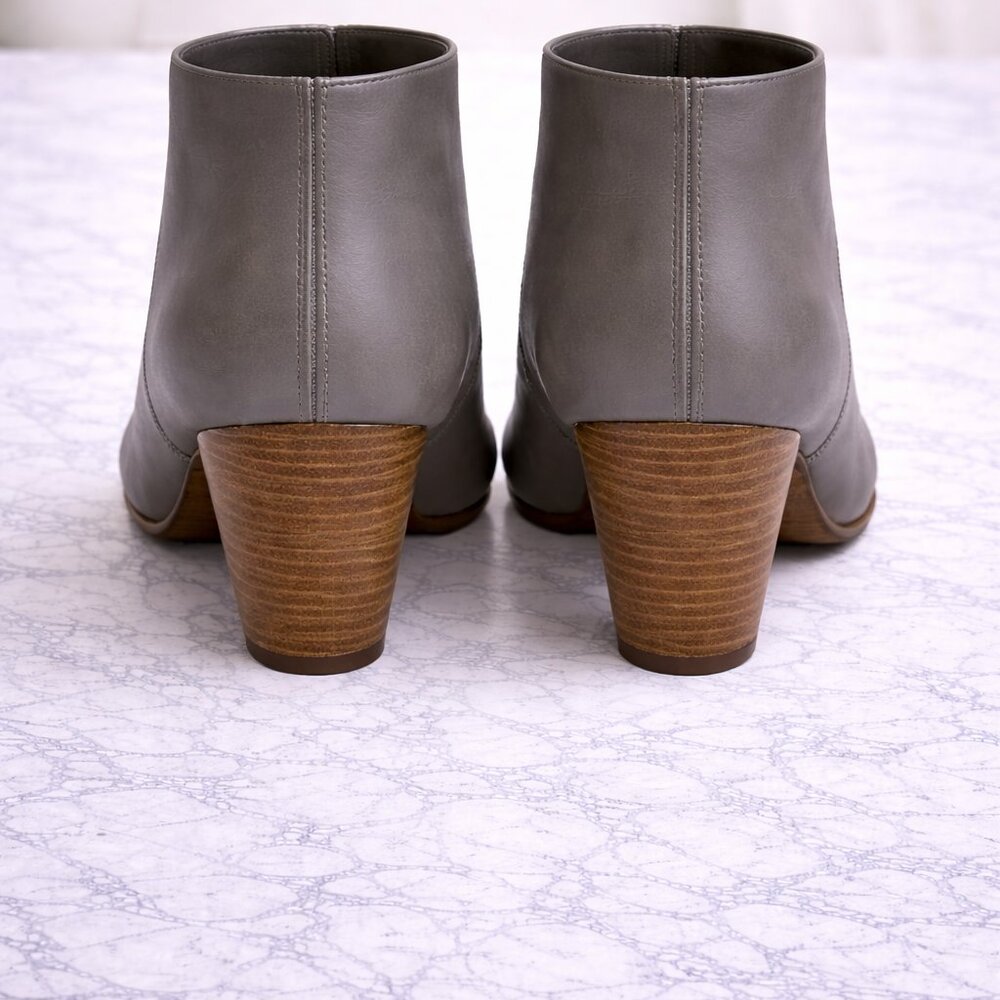 APTO Gray Ankle Booties – NWOT – Size 8.5 - Picture 7 of 7